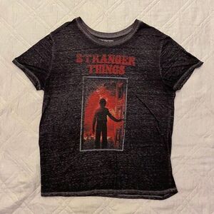 Stranger Things T shirt XXL‎